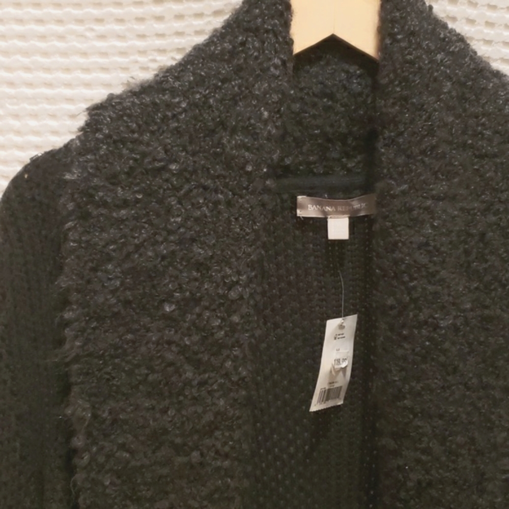 80% Off The Tagged Price - BANANA REPUBLIC gray cardigan - Picture 4 of 6